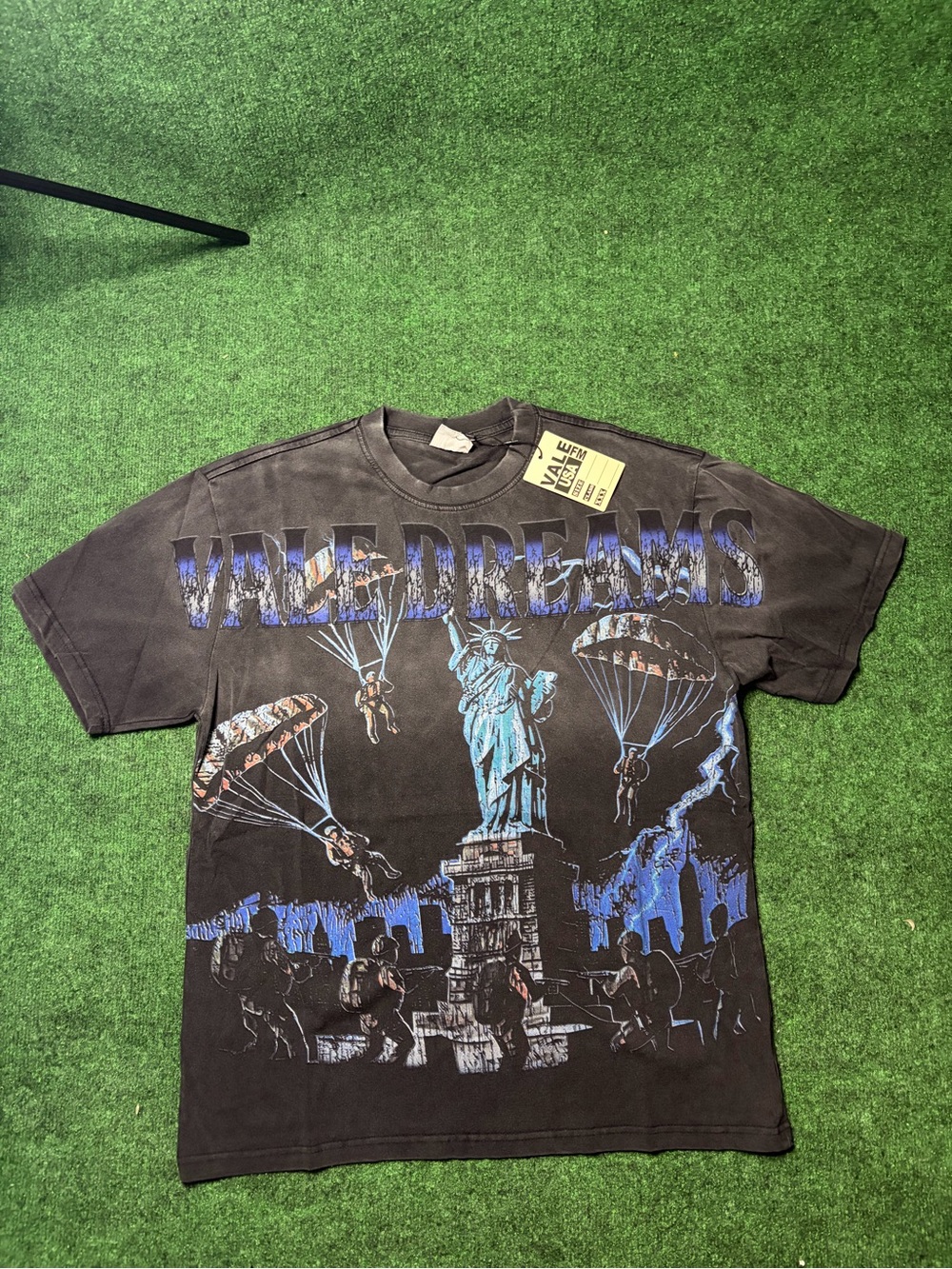 Black Graphic Tee with Statue of Liberty Print
